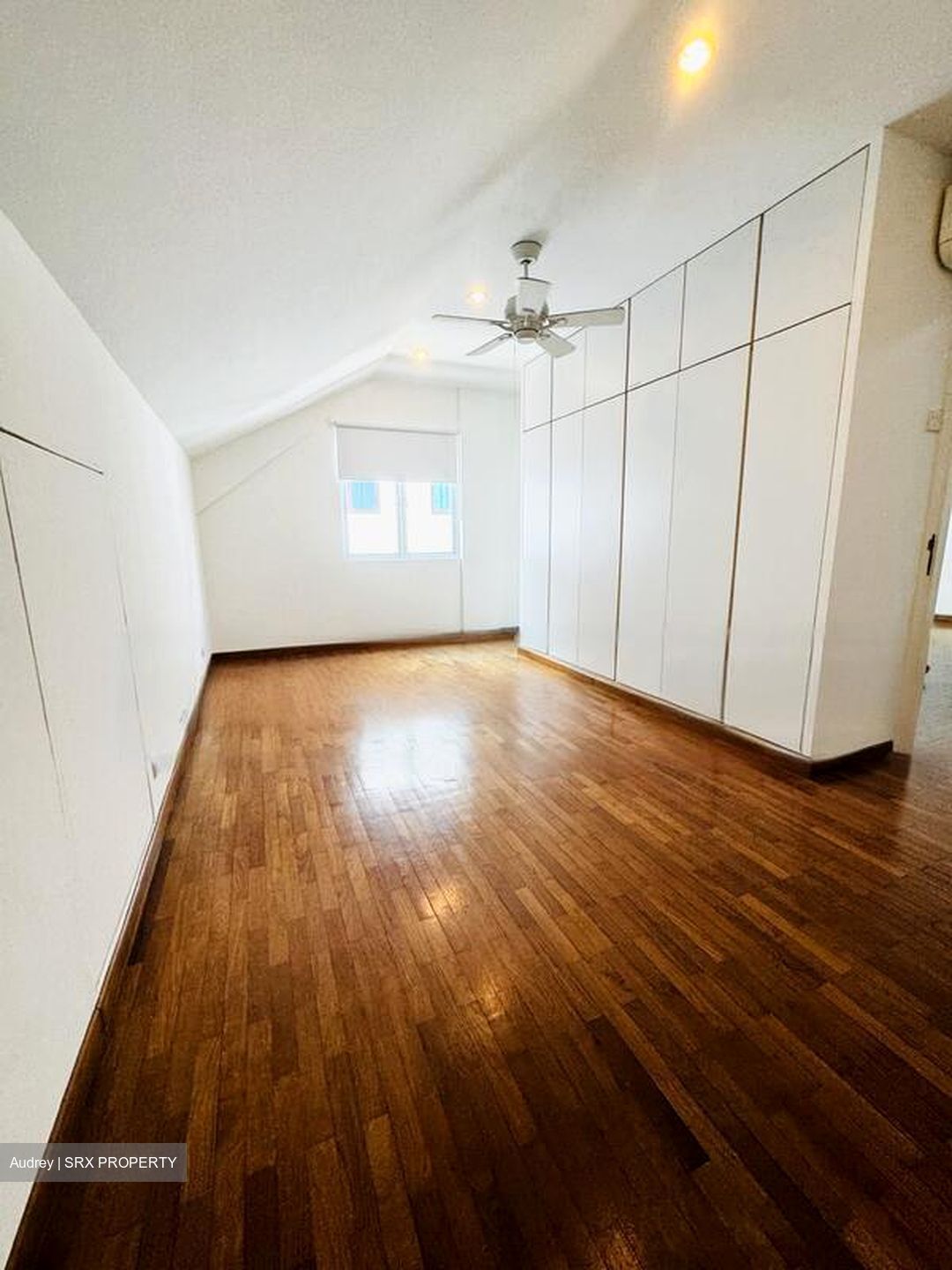 Serangoon Garden Estate (D19), Semi-Detached #463870211